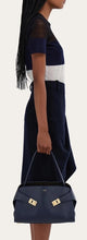 Load image into Gallery viewer, Hug soft bicolor shoulder bag (M)