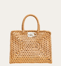 Load image into Gallery viewer, Ferragamo Studio Box bag (M)