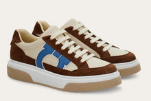 Load image into Gallery viewer, Cassina in Brown/Mascarpone/Santorini Blue