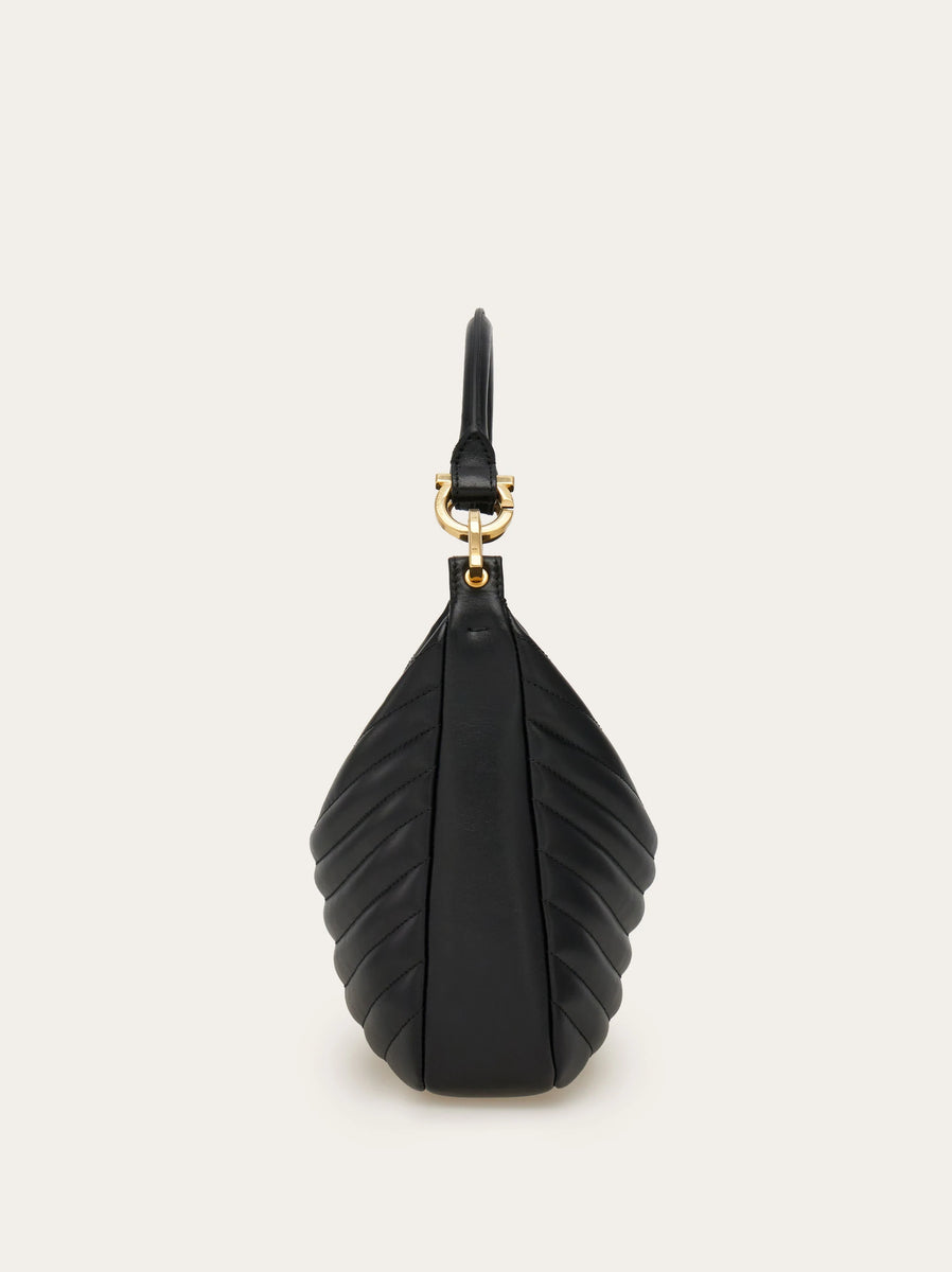 ショルダーバッグ・ポシェット Salvatore Ferragamo Black Leather Crossbody Bag Ferragamo Black Leather Crossbody Bag | italist
