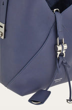 Load image into Gallery viewer, V-shaped hobo bag (M)