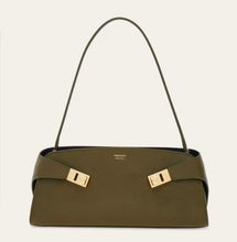 Load image into Gallery viewer, Hug East-West shoulder bag