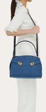 Load image into Gallery viewer, Hug Soft shoulder bag (M)