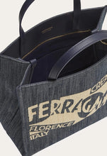 Load image into Gallery viewer, Tote bag with logo (S)