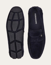 Load image into Gallery viewer, Timothy in Navy