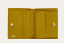 Load image into Gallery viewer, Gancini compact wallet