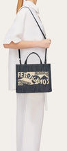 Load image into Gallery viewer, Tote bag with logo (S)