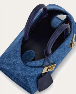 Hug handbag (XS) in denim