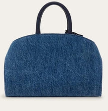 Load image into Gallery viewer, Hug handbag (XS) in denim
