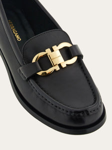 Maryan in Nero