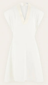 Sleeveless dress