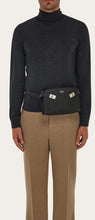 Load image into Gallery viewer, Hug belt bag
