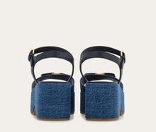 Load image into Gallery viewer, Selna Iconic bow platform sandal
