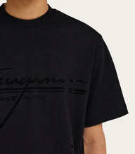 Load image into Gallery viewer, Crew neck T-shirt with printed signature
