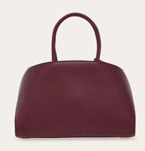 Load image into Gallery viewer, Hug handbag (M)
