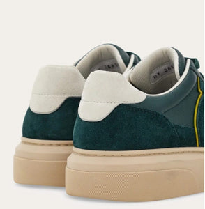 Cassina in Moss