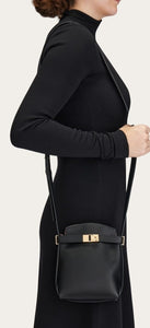 Hug two-tone smartphone holder