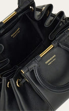 Load image into Gallery viewer, Gancini bucket bag
