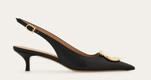 Load image into Gallery viewer, Sara Maxi Gancini slingback pump
