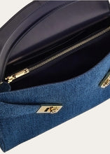 Load image into Gallery viewer, Hug Soft shoulder bag (M)
