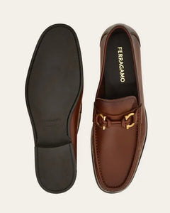 Alain in Midbrown