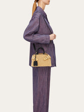 Load image into Gallery viewer, Hug Raffia in Natural/Black (XS)
