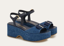 Load image into Gallery viewer, Selna Iconic bow platform sandal
