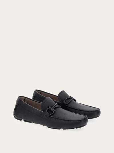 Front in Nero