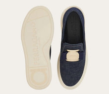 Load image into Gallery viewer, Cristal/ New Vara plate slip on
