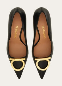Lara pump in Nero