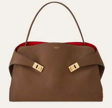 Load image into Gallery viewer, Hug Soft bicolor shoulder bag (L)
