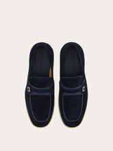 Load image into Gallery viewer, Drame in Midnight Blue Suede
