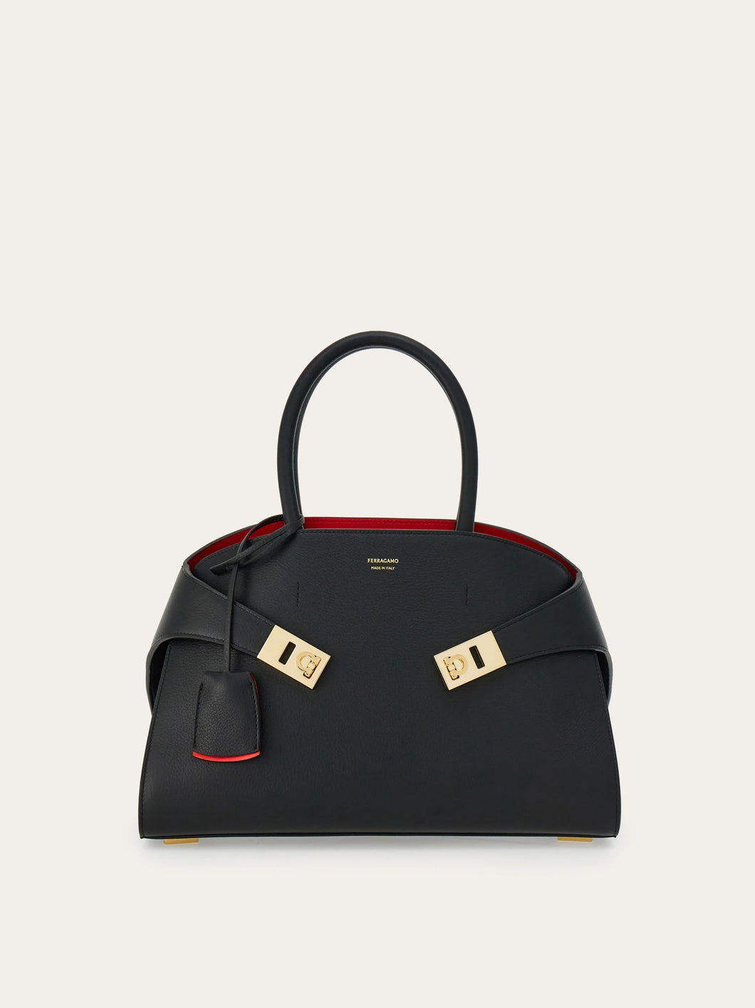 Hug Handbag in Black/Flame Red (M)