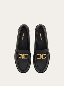 Maryan in Nero