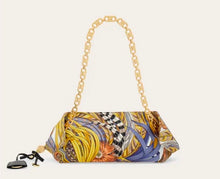 Load image into Gallery viewer, Gancini chain folded shoulder bag (S)
