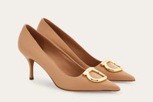 Load image into Gallery viewer, Lara pump in Amaretti
