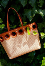 Load image into Gallery viewer, Gancini outline tote bag (L)

