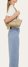 Load image into Gallery viewer, East-West tote bag (S)
