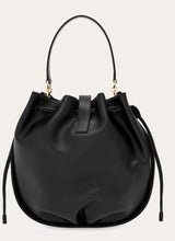 Load image into Gallery viewer, Hug bucket bag
