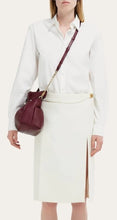 Load image into Gallery viewer, Ferragamo Soft-bag (M)
