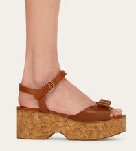 Load image into Gallery viewer, Selna Iconic bow wedge sandal
