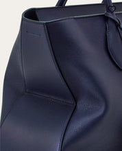 Load image into Gallery viewer, Tote bag (L)
