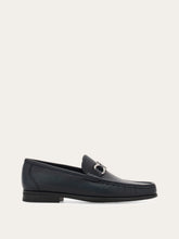Load image into Gallery viewer, Loafer with Gancini buckle
