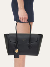 Load image into Gallery viewer, East-West Tote Bag in Black (L)
