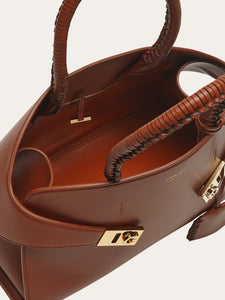 Hug Handbag in Cognac (M) (Pre-sale)