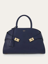 Load image into Gallery viewer, Hug Handbag in Midnight Blue (L)
