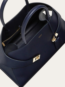 Hug Handbag in Midnight Blue (L)