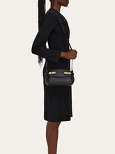 Load image into Gallery viewer, Hug Crossbody Bag in Black
