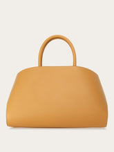 Load image into Gallery viewer, Hug Handbag in Light Camel (L)
