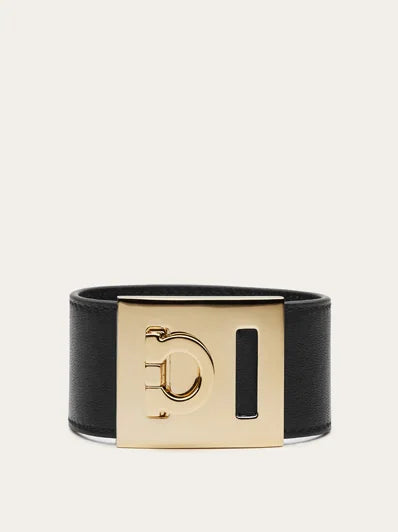 Gancini Bracelet in Black (S/M)